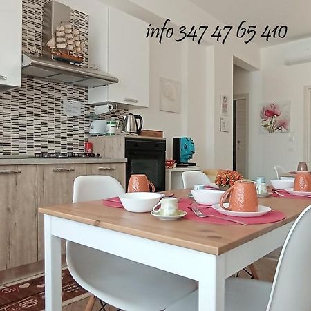 B & B Civico 6 Rooms Salerno Dış mekan fotoğraf