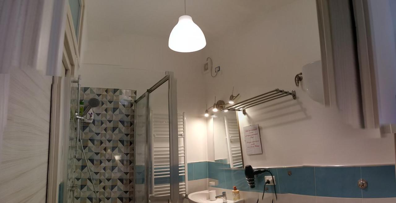 B & B Civico 6 Rooms Salerno Dış mekan fotoğraf