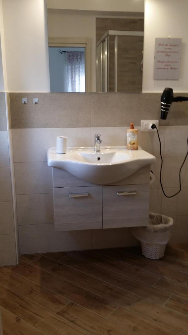 B & B Civico 6 Rooms Salerno Dış mekan fotoğraf